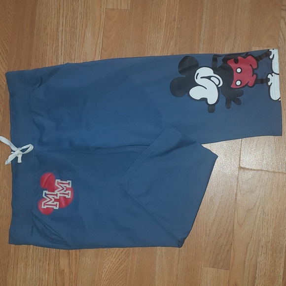 EUC washed 1 time..like new!! Disney Mickey capri sweat pants sz XL - Picture 2 of 5